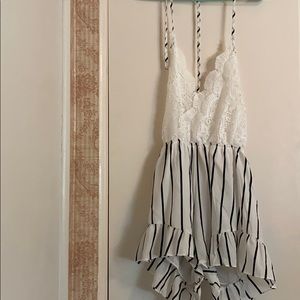 NWOT SHEIN ROMPER 😍